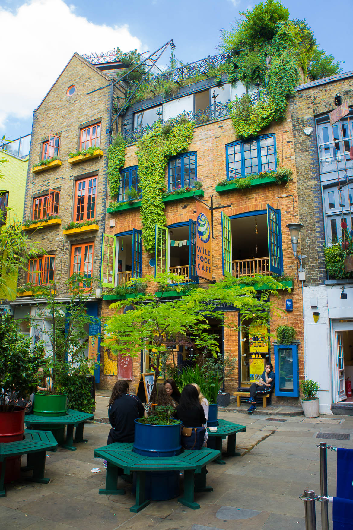 Neal's Yard, petite rue colorée dans Covent Garden